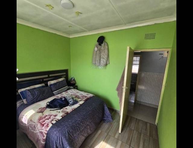 3 BEDROOM HOUSE FOR SALE IN RHODESFIELD